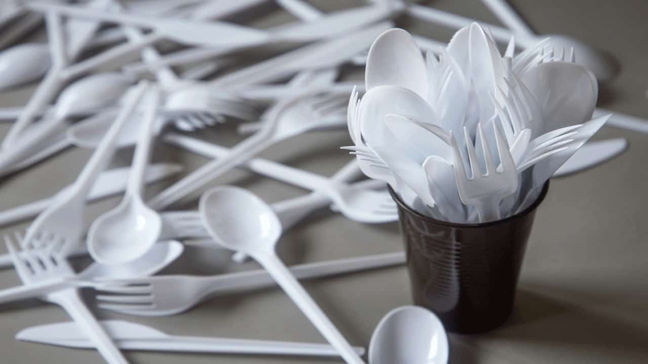 plastic-silverware